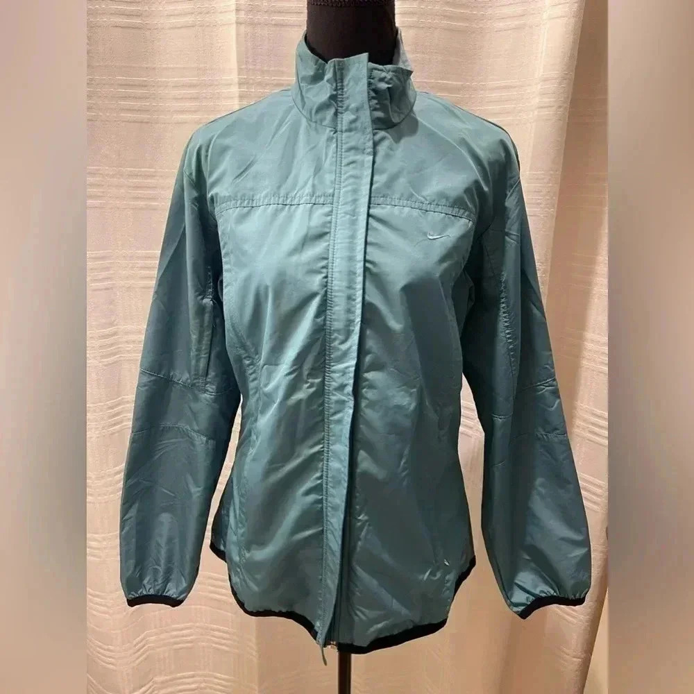 Nike running jacket women’s small
